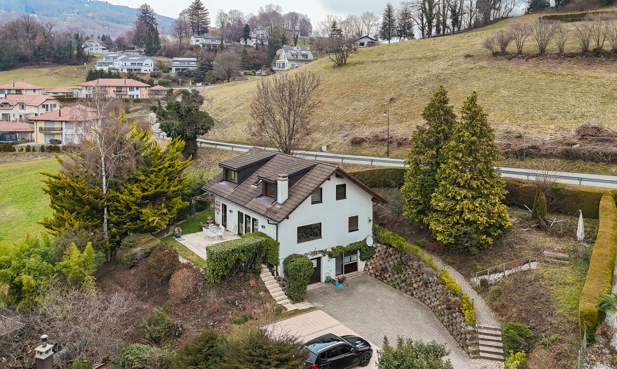 Saint Légier - Detached house with lake view and flexible layout - 2