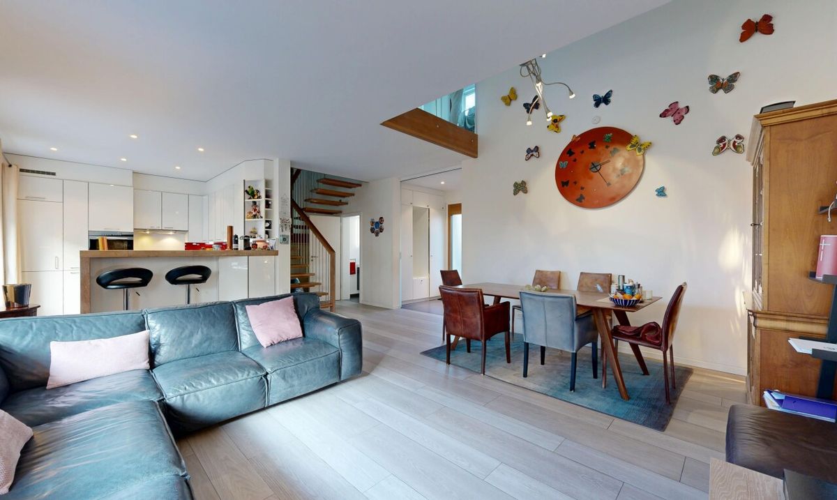 Bright triplex villa with high-end finishes - 4