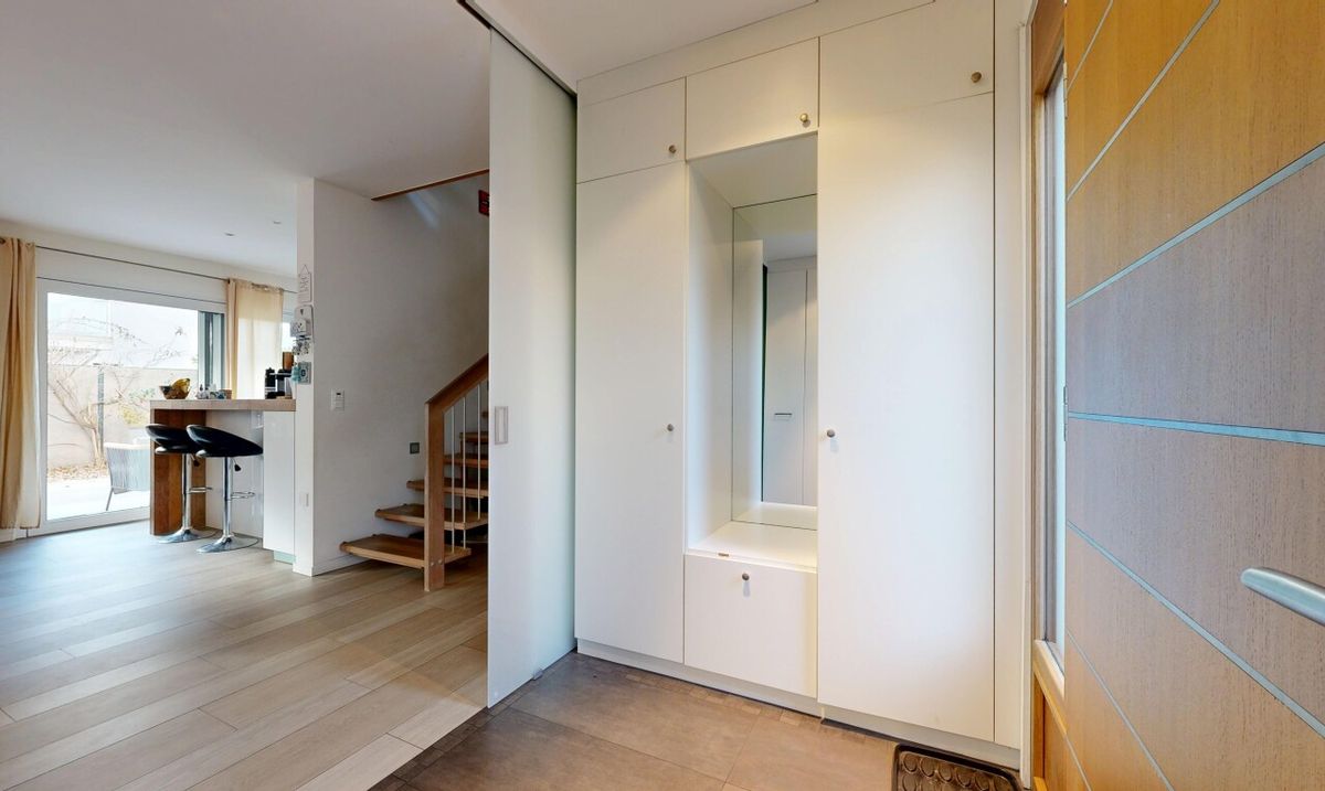 Bright triplex villa with high-end finishes - 8