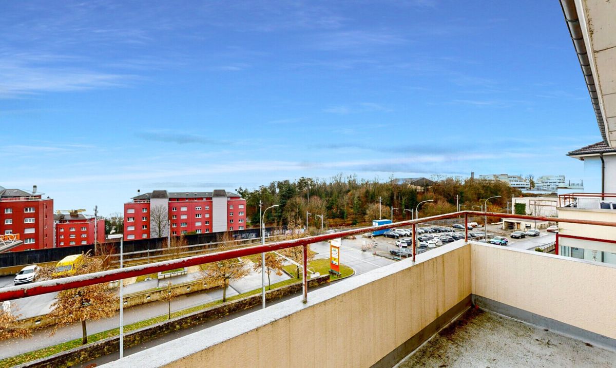 80 m² Apartment – Lake and Mountain View, South-West Exposure - 2