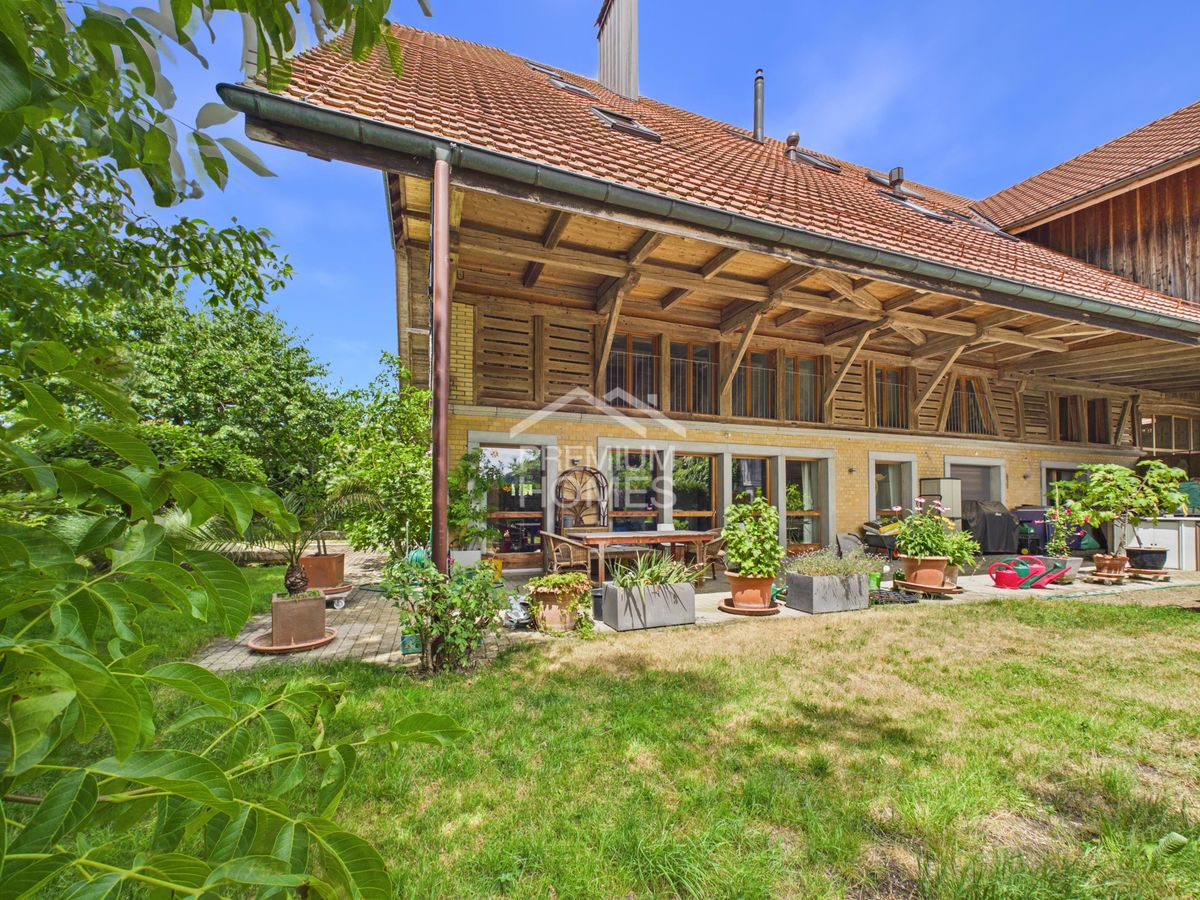 Modernes Zuhause mit viel Raum und Komfort - 0