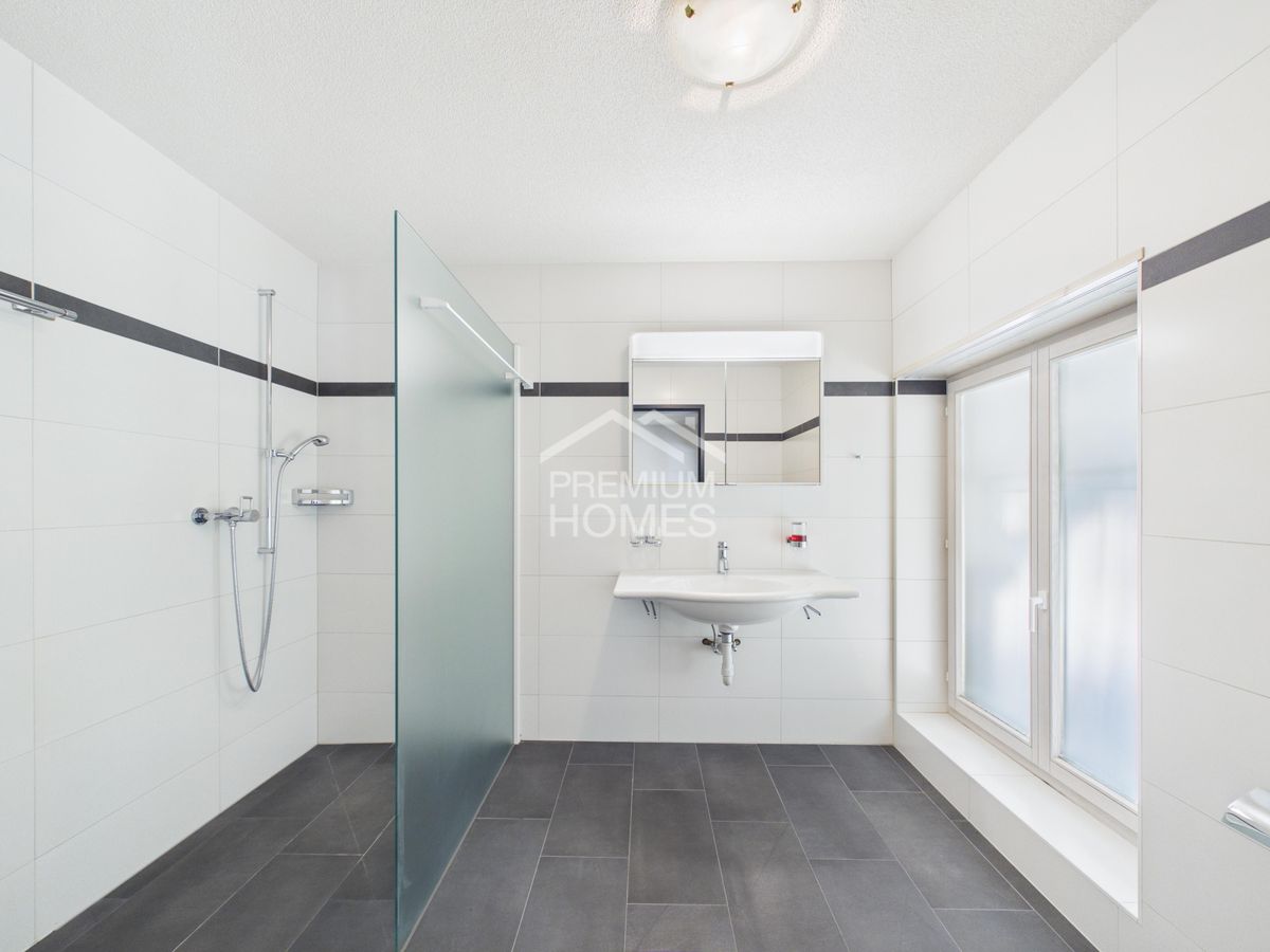 Modernes Zuhause mit viel Raum und Komfort - 6