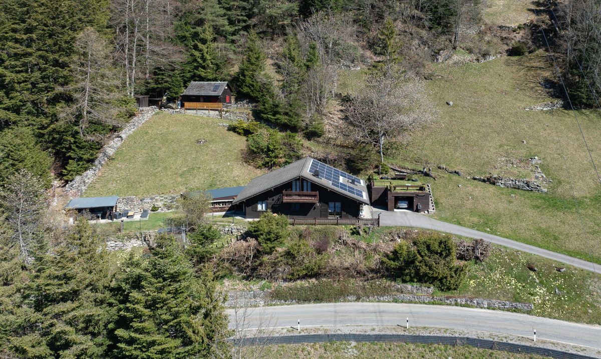 Chalet in à Dorénaz - 1