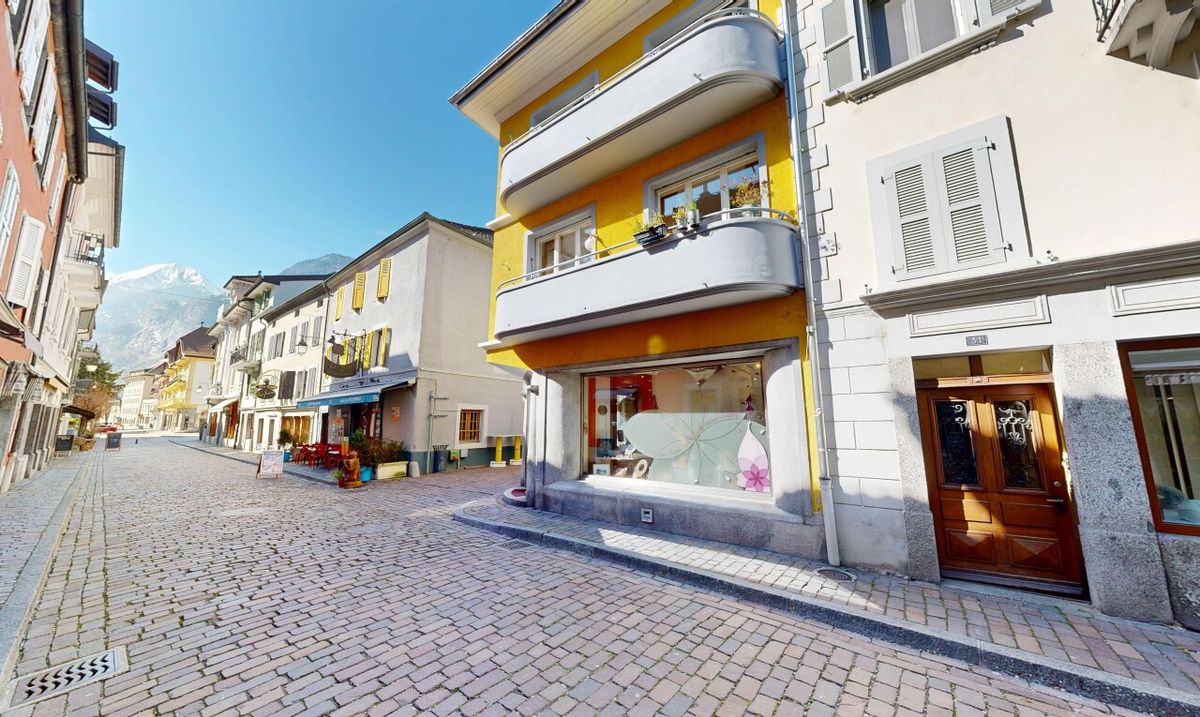Immeuble mixte in à St-Maurice - 0