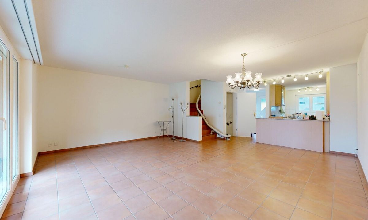 5.5 Zimmer Reihenhaus mit Garten, ausgebautem Dachstock & Treppenlift - 1