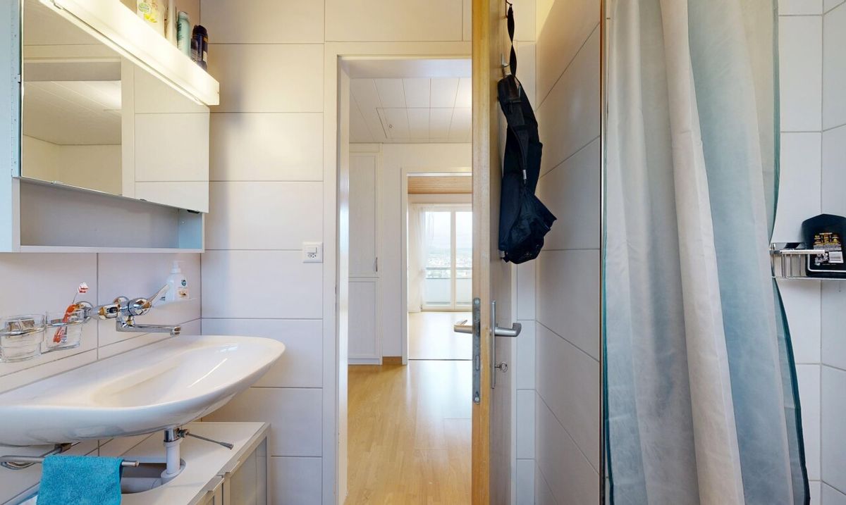 Charmantes 4.5-Zimmerhaus mit Weitsicht und grosser Parzelle - 8