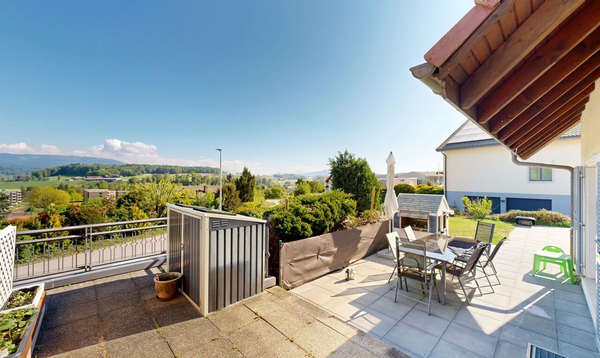 A charming semi-detached villa with amazing views - 8