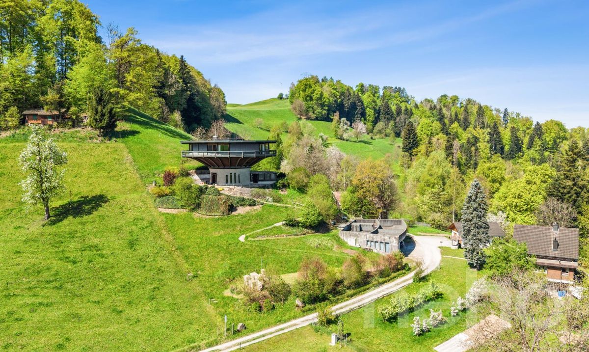Einfamilienhaus in Neuheim - 0