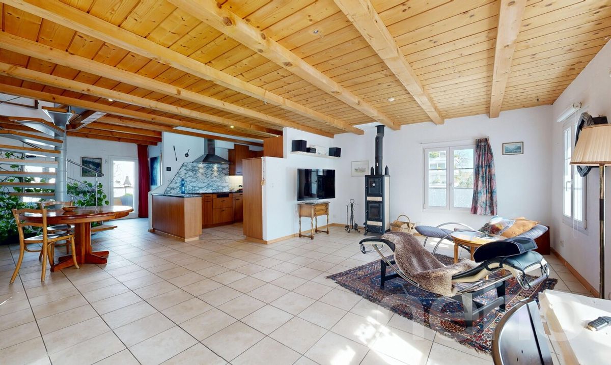 Einfamilienhaus mit Einliegerwohnung in Einsiedeln - 3