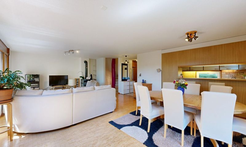 A charming family home with a garden in the heart of Épalinges - 4