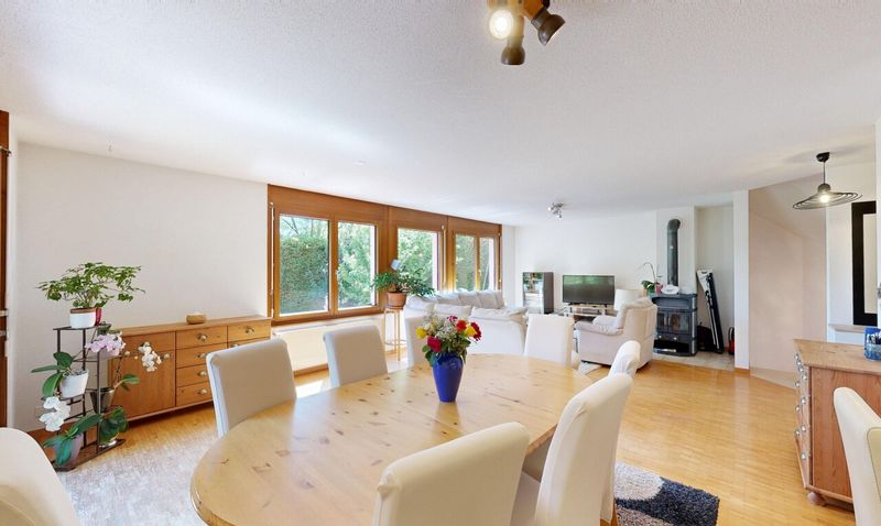 A charming family home with a garden in the heart of Épalinges - 5