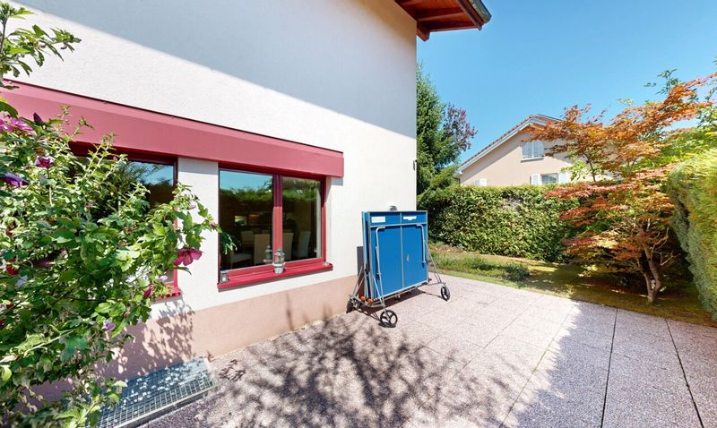 A charming family home with a garden in the heart of Épalinges - 10