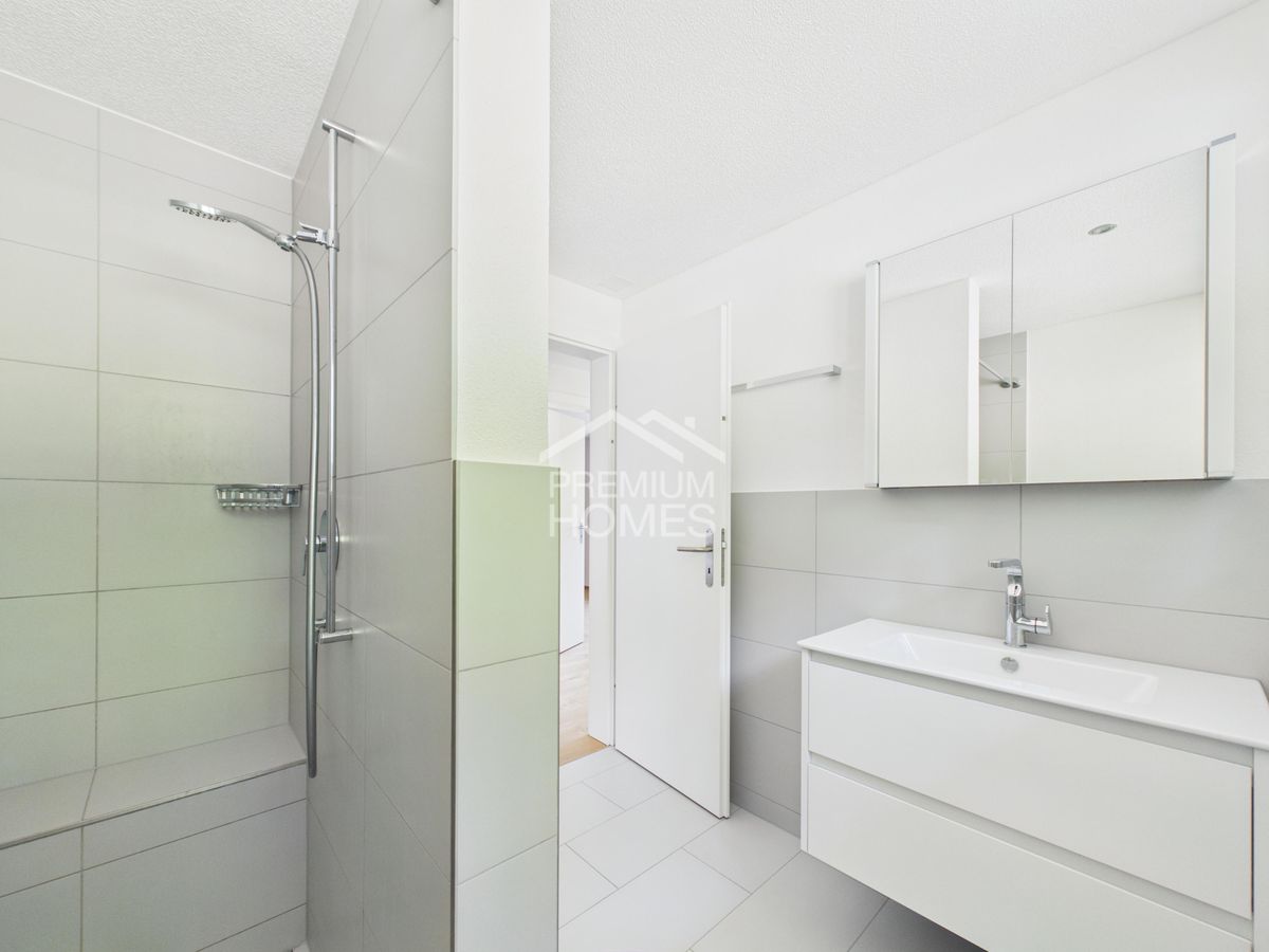 Ein Zuhause mit Niesenblick - grosszügige 5.5-Zimmer-Maisonette! - 9