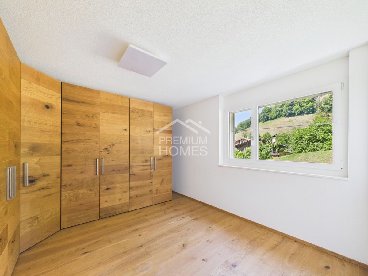Ein Zuhause mit Niesenblick - grosszügige 5.5-Zimmer-Maisonette! - 10