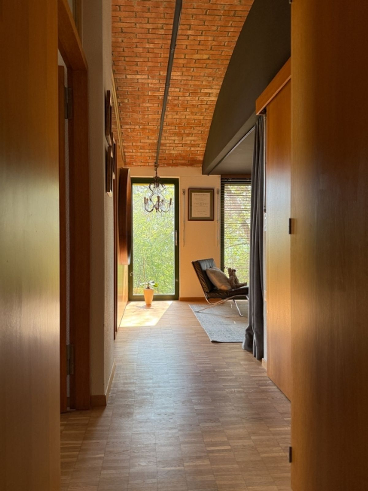 70s Architekten-Ikone Extravagantes Loft-Wohnen an der Goldküste - 8