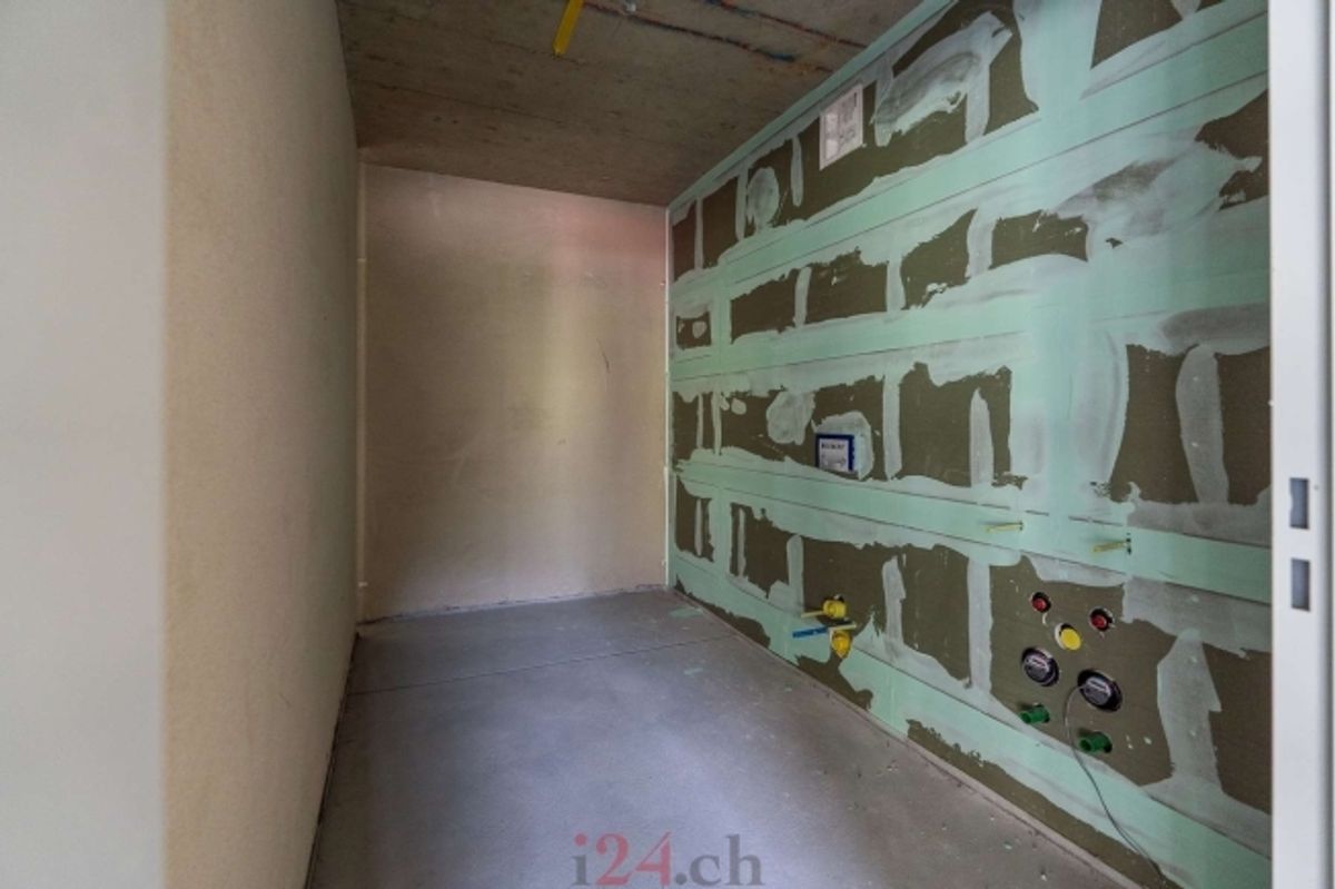 Exklusive Gewerbefläche im 2. Obergeschoss - Innenausbau durch Mieter - 8