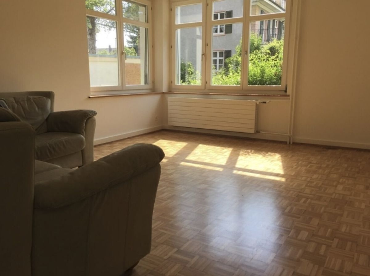 Attraktive 3.5-Zimmerwohnung mit Balkon an ruhiger Lage - 1