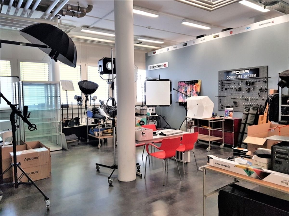 Surface polyvalente local commercial/magasin/atelier - 1