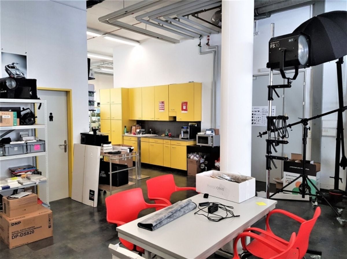 Surface polyvalente local commercial/magasin/atelier - 2