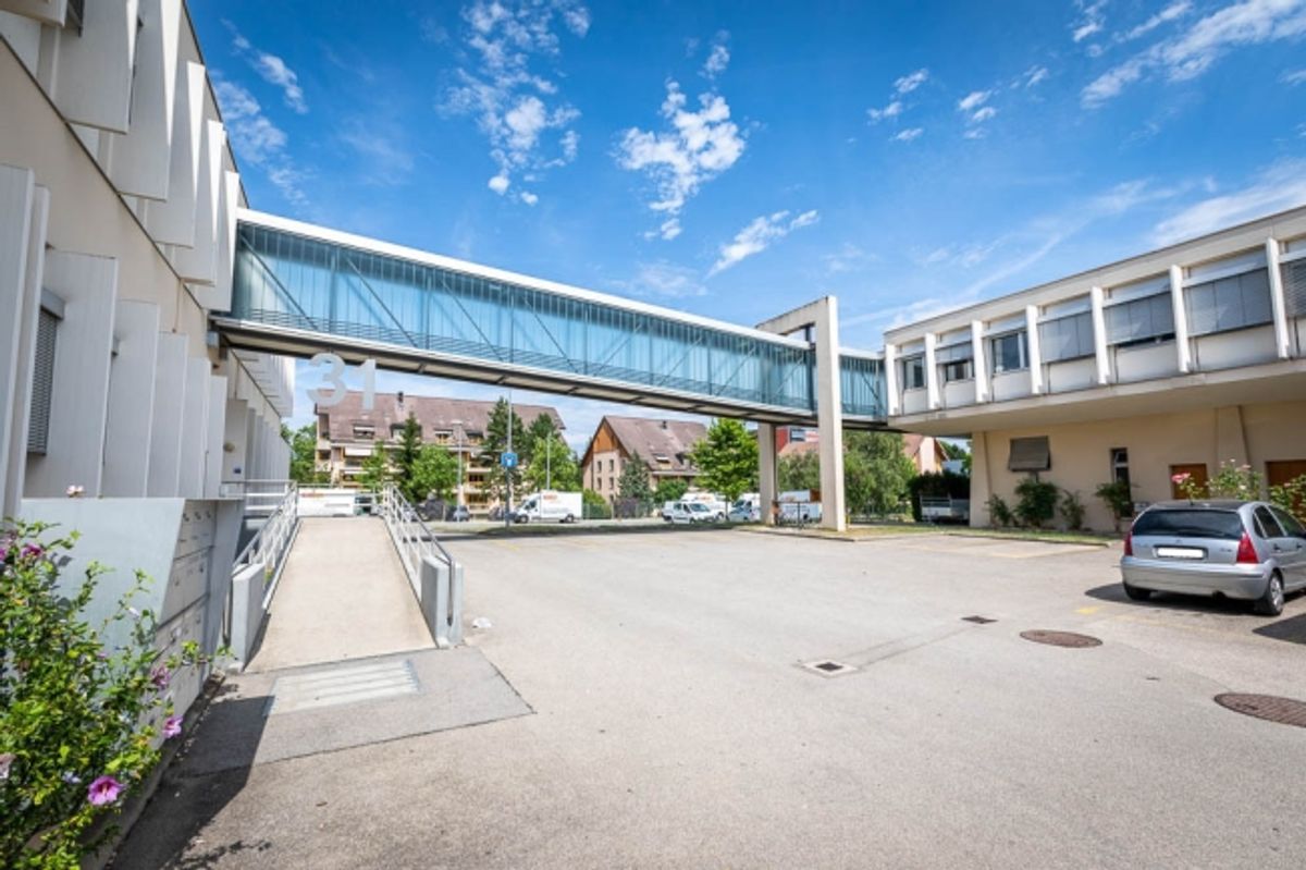 Bureaux "plug & play" de 21m2 très bien situé à Gland - 1