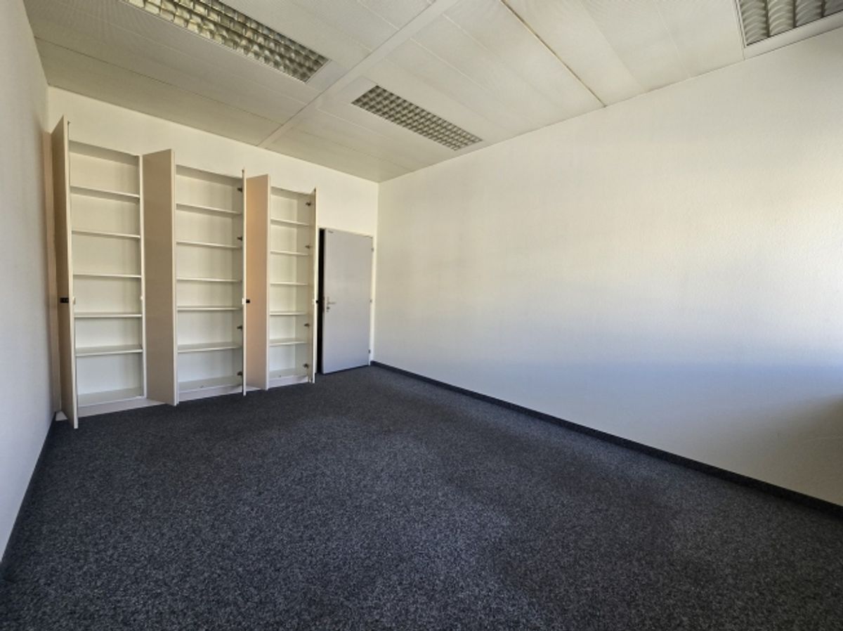 Bureaux "plug & play" de 21m2 très bien situé à Gland - 4