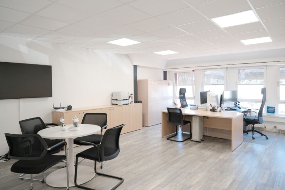 Bureau de 73m²- Idéalement placé à Gland - 9