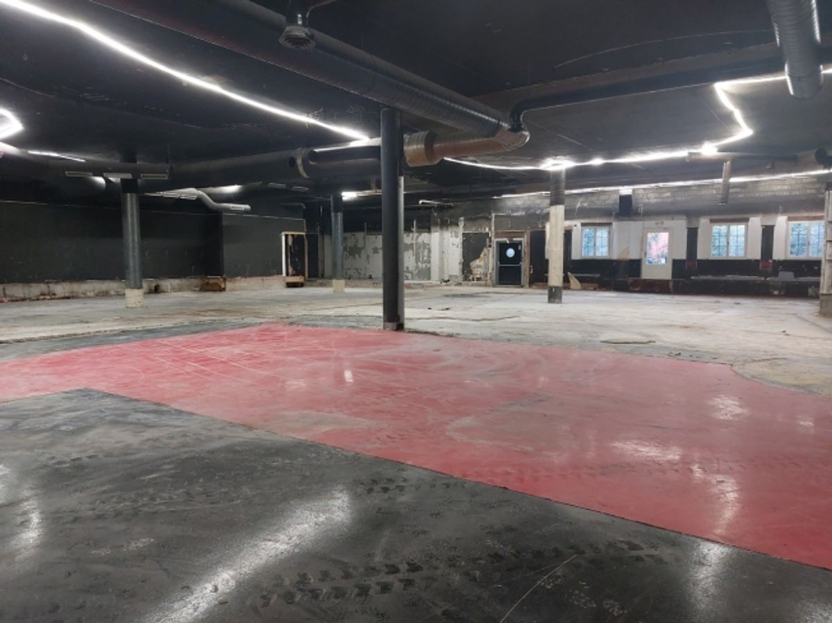 Dès 650 m2 - Fort potentiel - Bon emplacement avec visibilité - 2