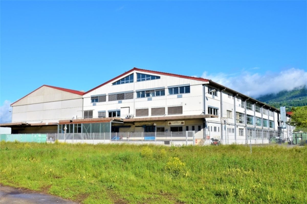 Localisation stratégique - Halle logistique 4'530m² - 2