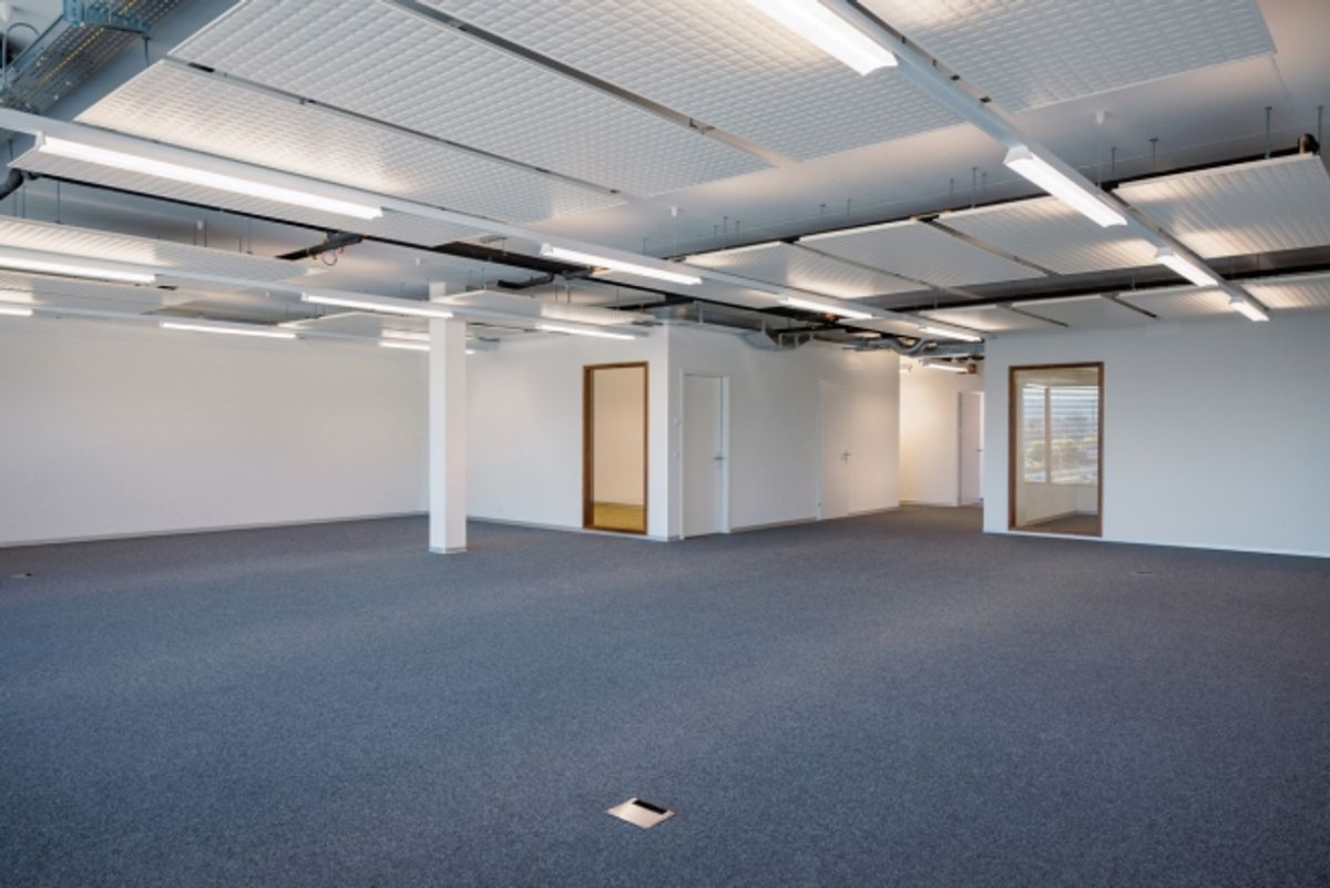 BAIL FLEXIBLE - Bureau moderne 89 m² à louer - Monte-charge/ascenseur - 1