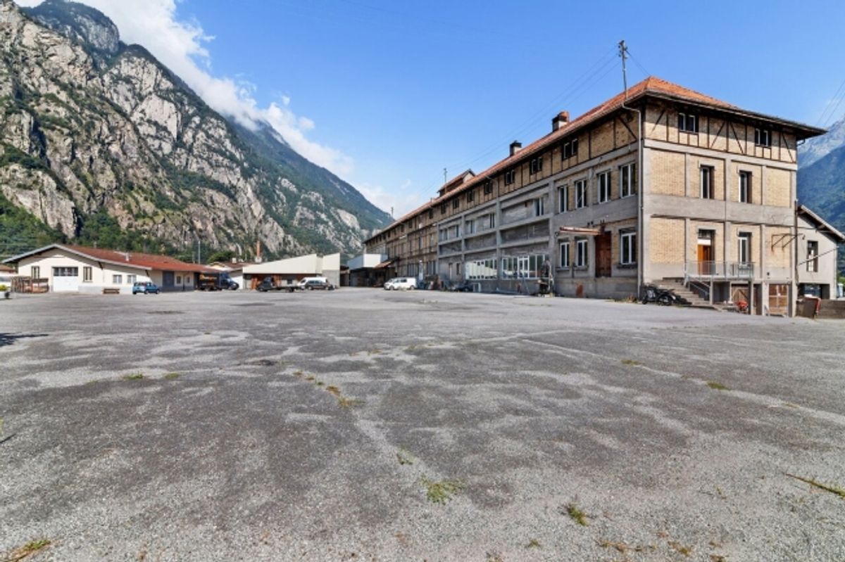 Atelier de 275 m² à louer – Site industriel historique de Vernayaz - 2