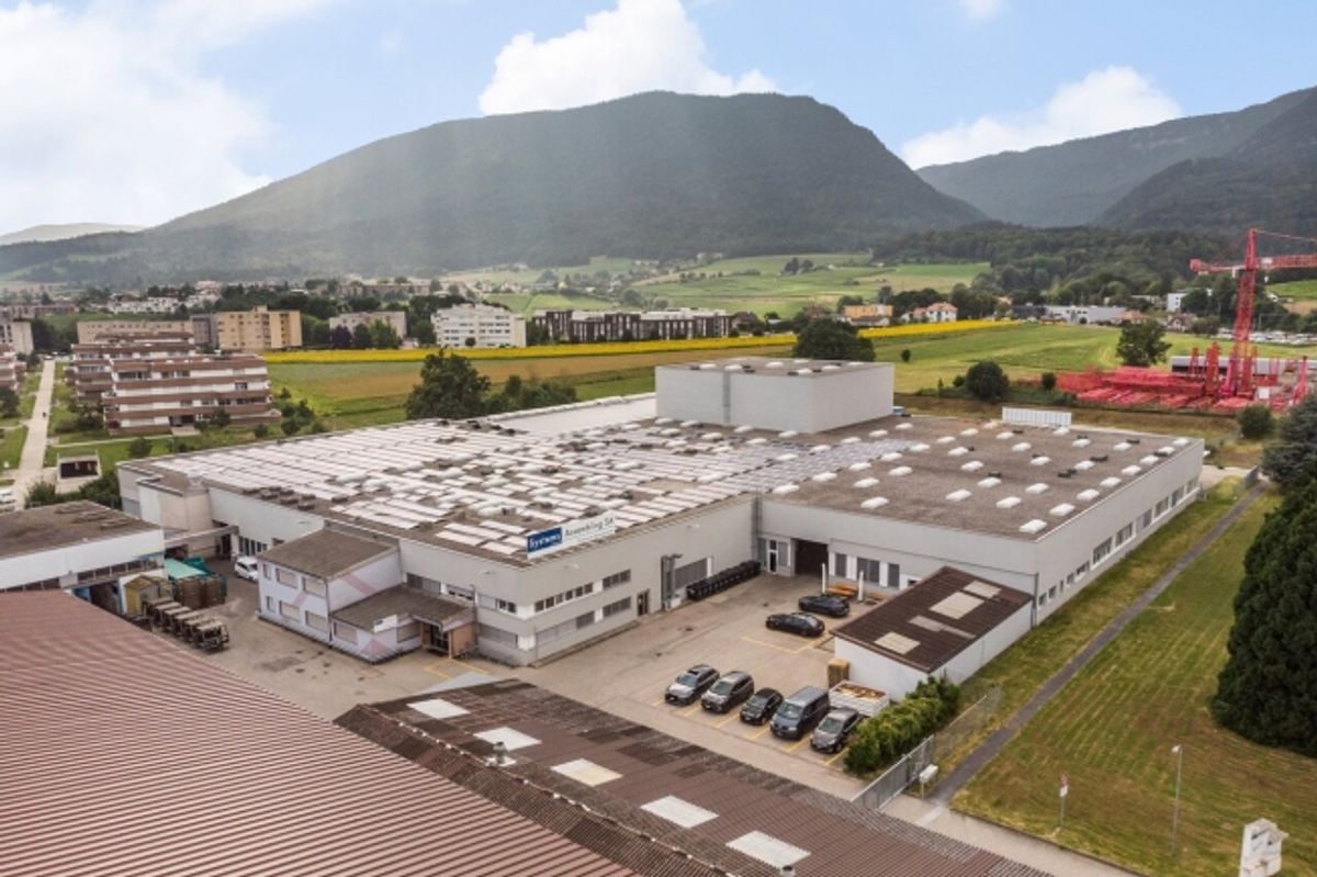 Halle industrielle/logistique de 1066m2² à louer - Rez-de-chaussée - accès direct - Boudry - 0
