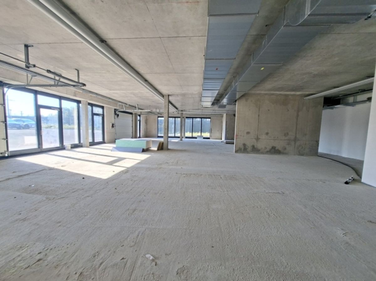 IDEAL PARK - Bureau moderne 451 m² à louer - 8