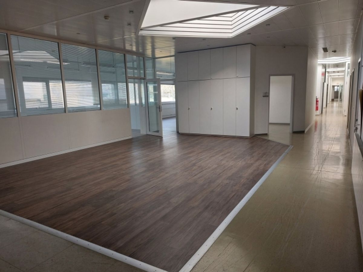 Atelier dès 78 m² à louer – Dépôt / atelier - 5