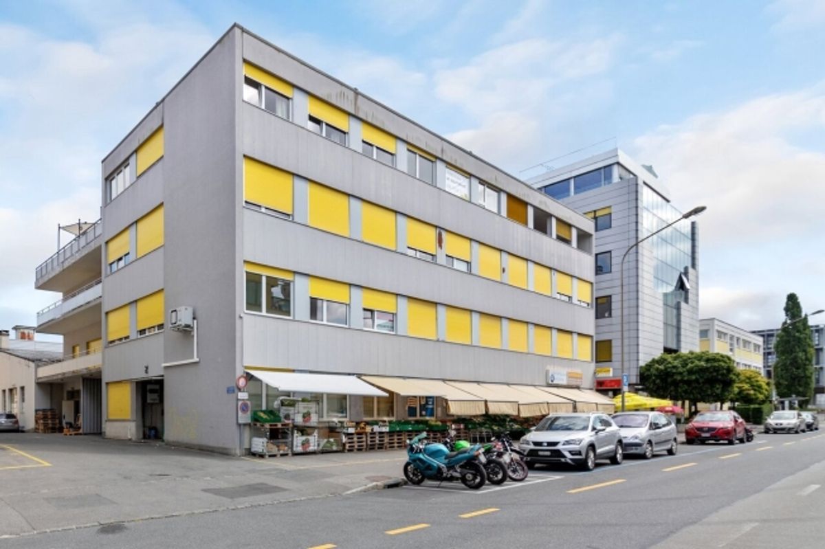Surface commerciale/bureau de 45 m² à louer – 1er étage - 1