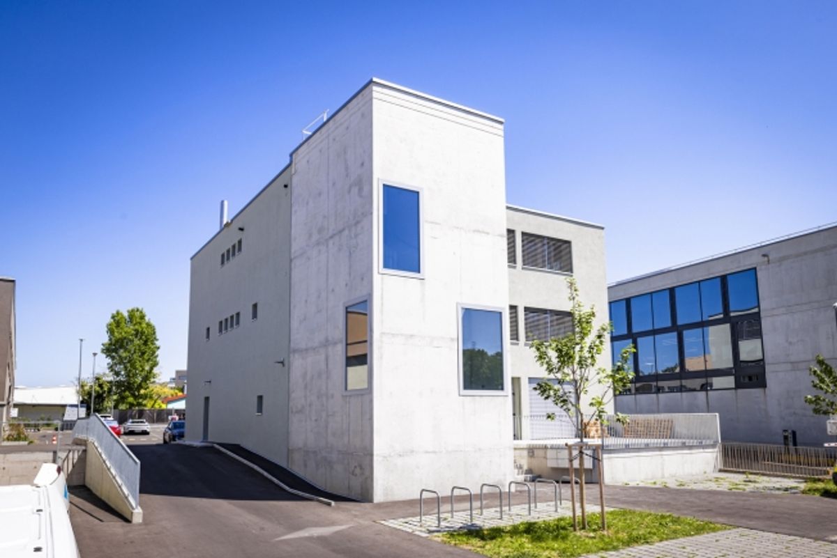 Bail flexible - proche de tout - Bureau de 55m2 brut ou aménagé - 2
