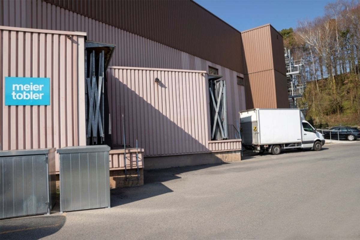 Grand dépôt 315m2 - Hauteur 5m - Bail flexible - Bon accès camion - 4