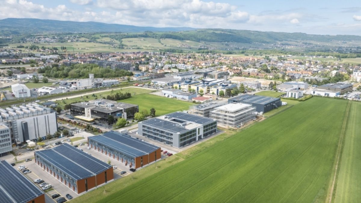 Nouveau à Gland - Surface commerciale - industrielle / 300m2 - 0