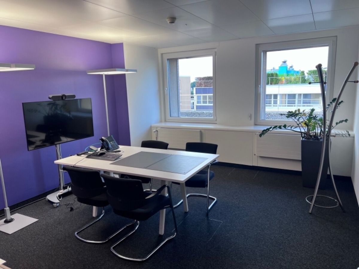 À louer – 1'410 m² de bureaux avec dépôt et parkings à Lausanne - 1