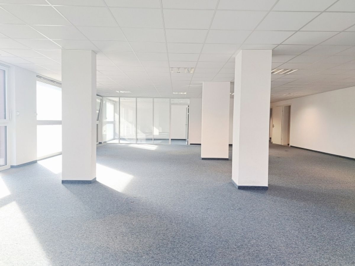 Bureaux modernes au cœur d’Yverdon - 270m² - 2 premiers loyers offerts - 4