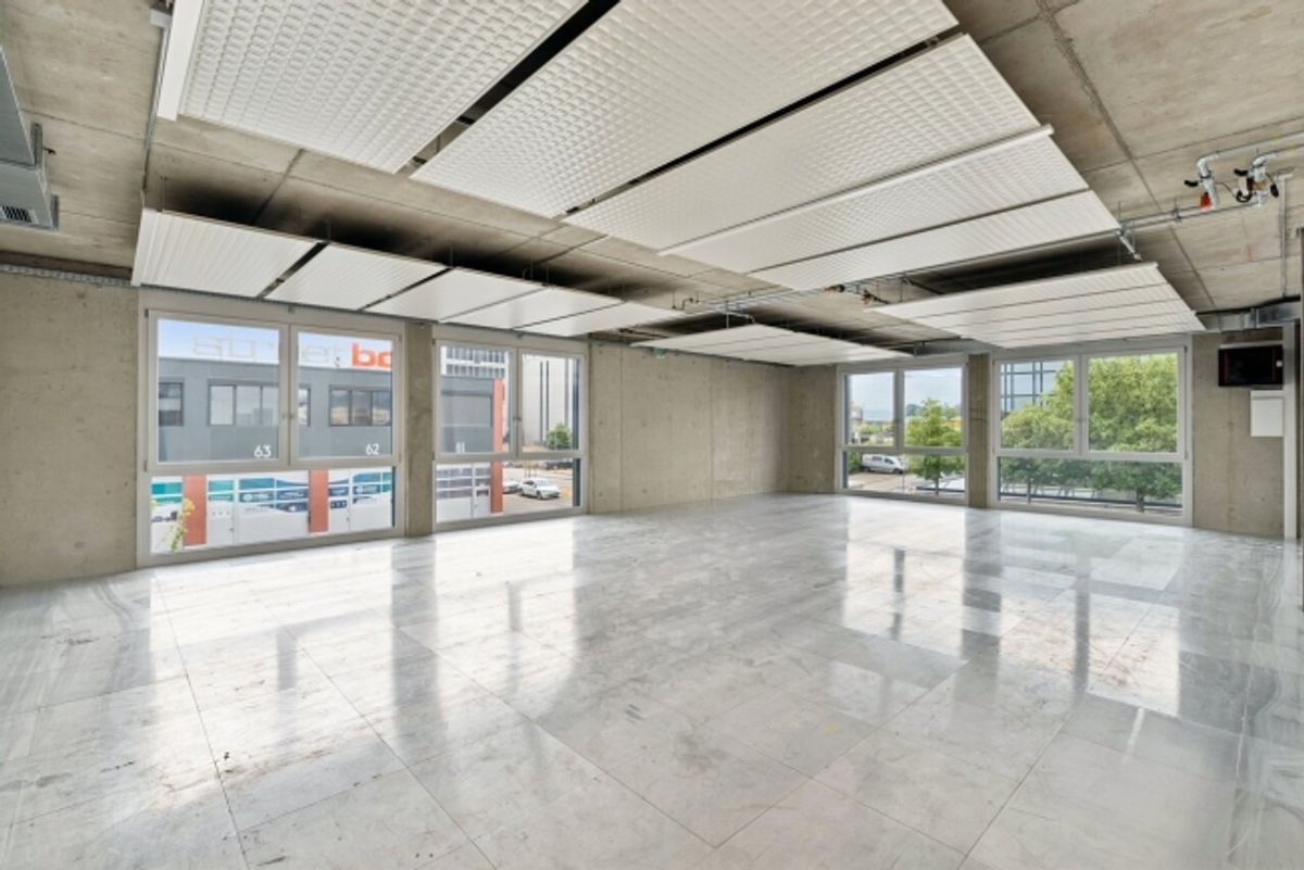 SPARK – 99.7 m2 - Espace Atelier Plug & Play à Gland - 2