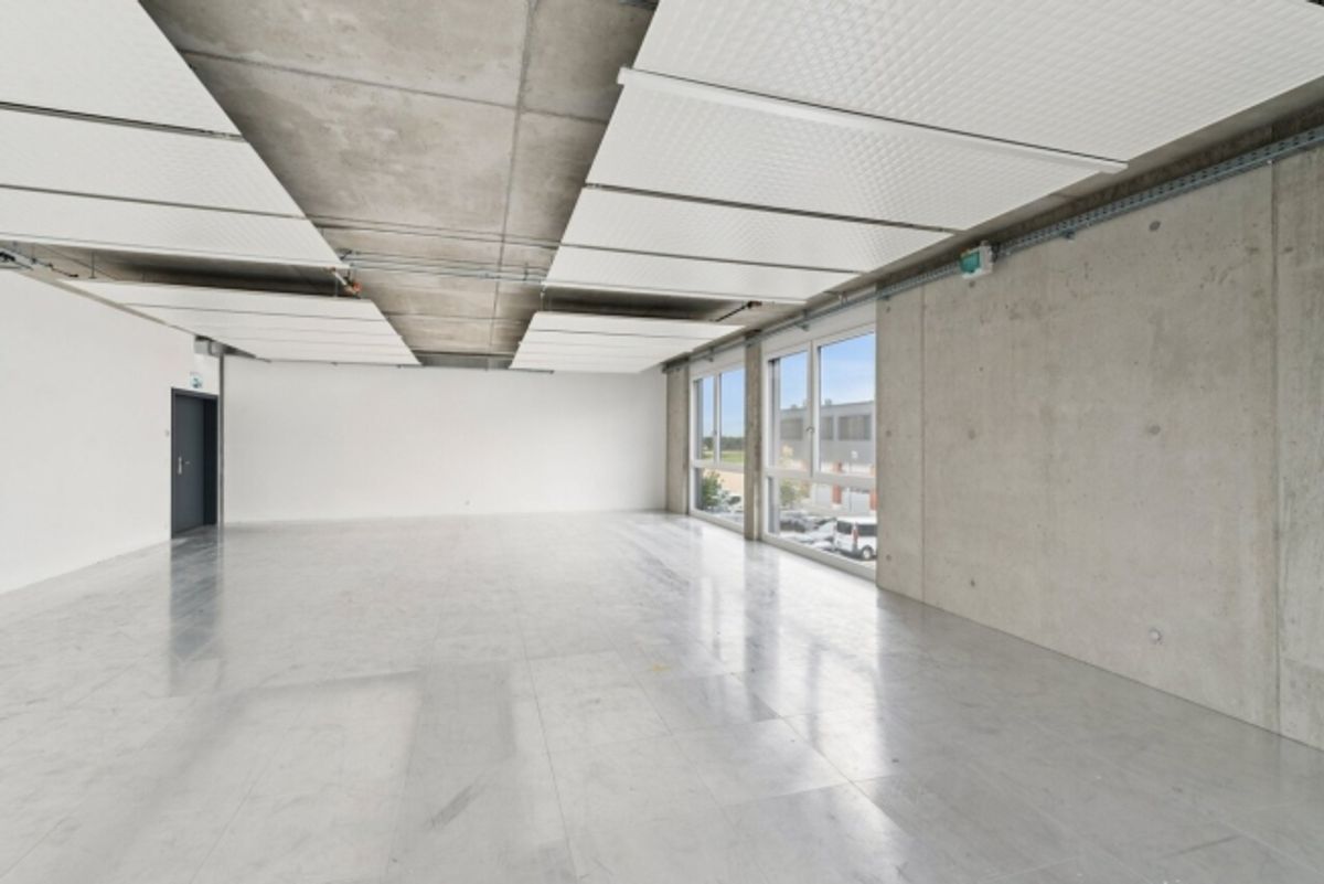 SPARK – 99.7 m2 - Espace Atelier Plug & Play à Gland - 4