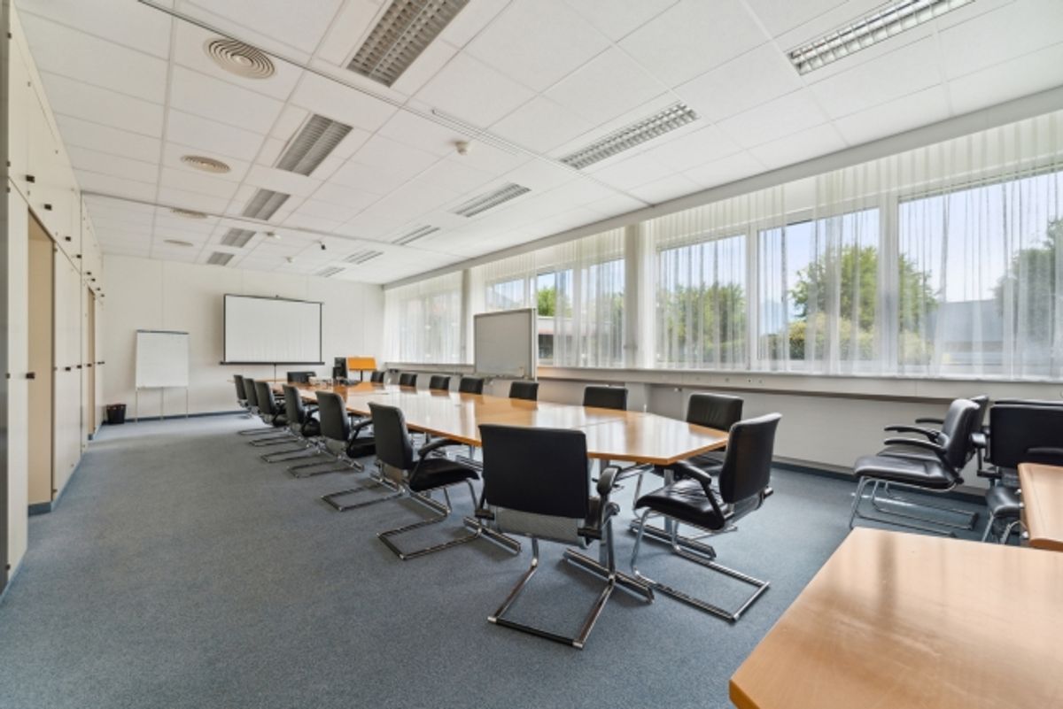 8'400m2 - Logistique/laboratoire/fabrique - Entrée du Valais - 2