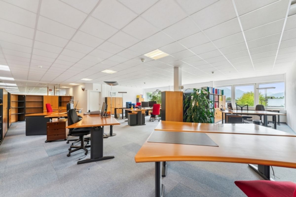 8'400m2 - Logistique/laboratoire/fabrique - Entrée du Valais - 3