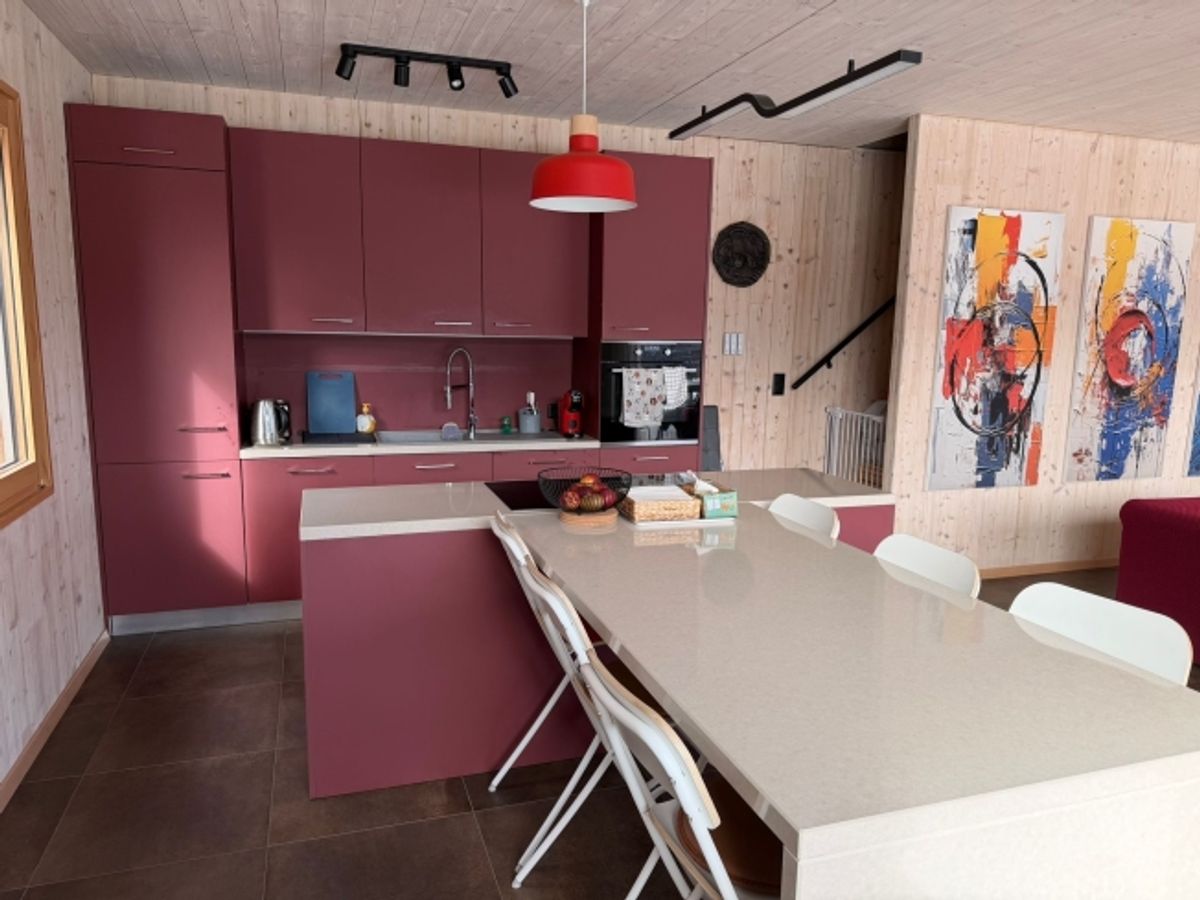 Moderne 5.5 pièces  élégante maison mitoyenne Minergie, au cSur de Lens - 1