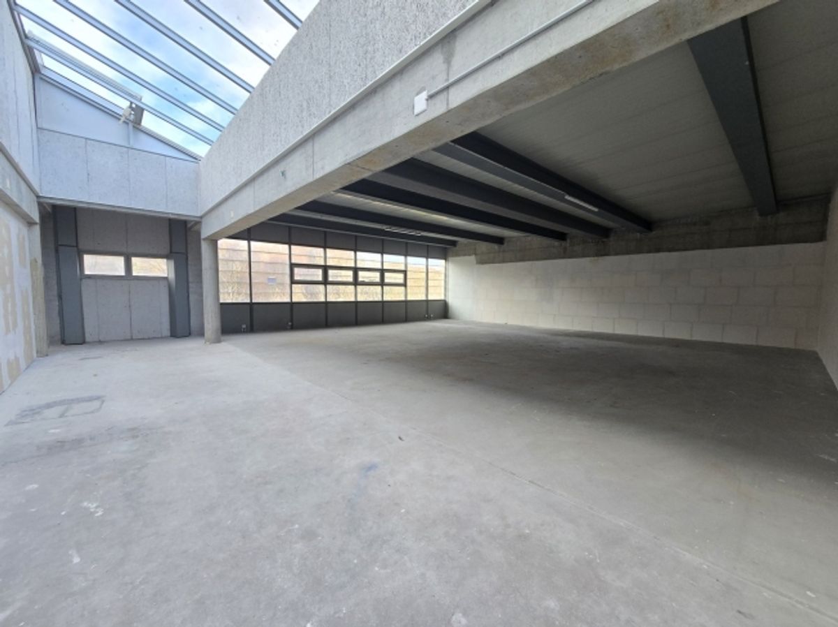Excellente situation - Atelier - 158m² - Crissier - 2 loyers offerts ! - 1