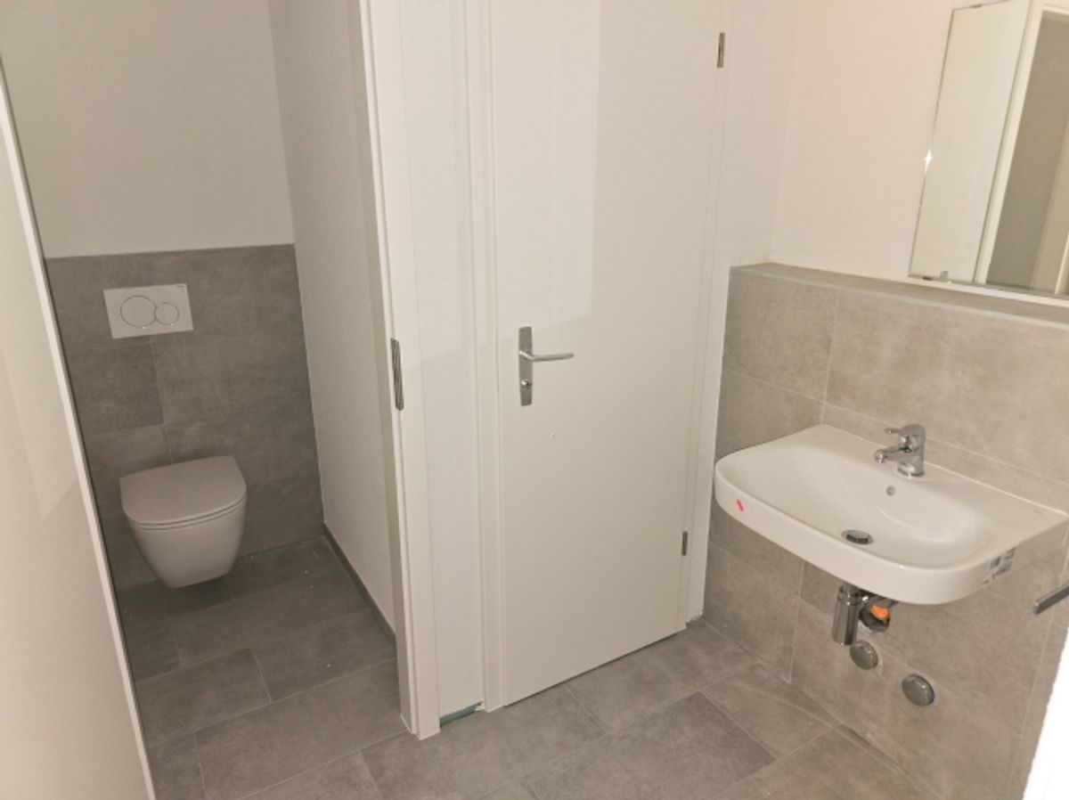 Bureau rénové de 230m2 - Centre-ville de Lausanne - 8