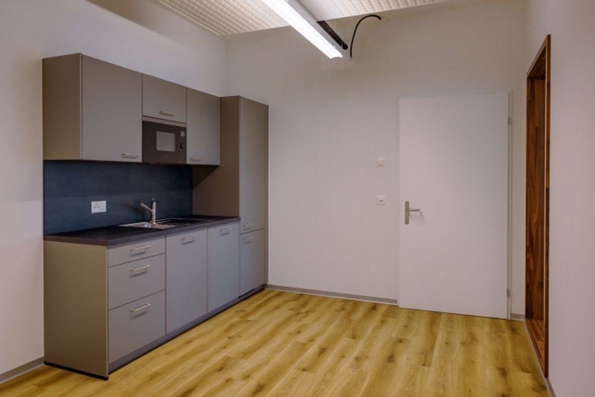 BAIL FLEXIBLE - Bureau moderne 97 m² à louer - Monte-charge/ascenseur - 2