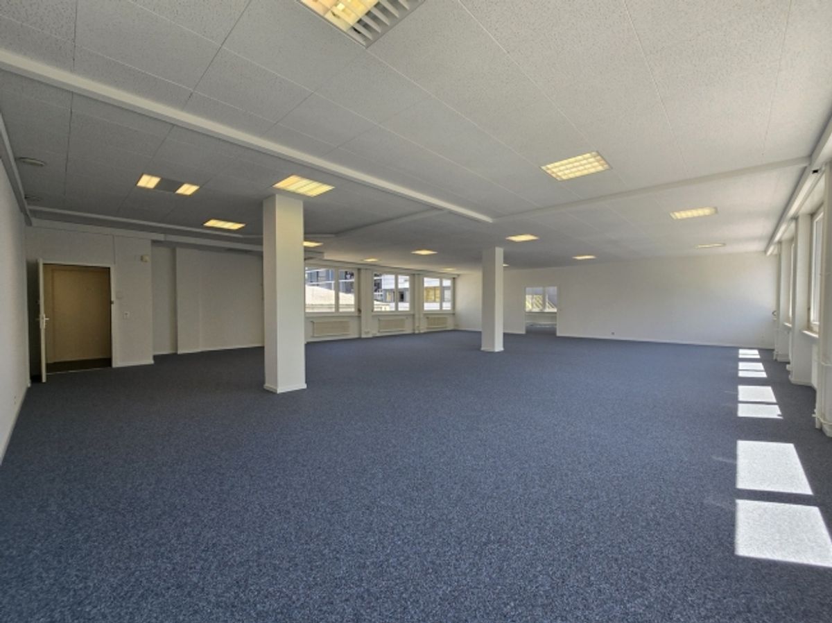 Bureau au 1er étage - 237m2 - 3