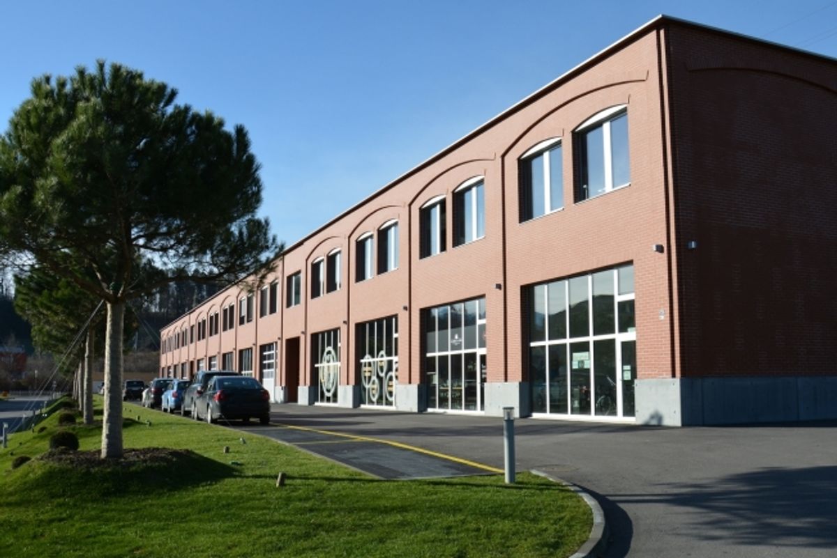 Atelier/dépôt 500m2  à Puidoux - Proche autoroute - 4