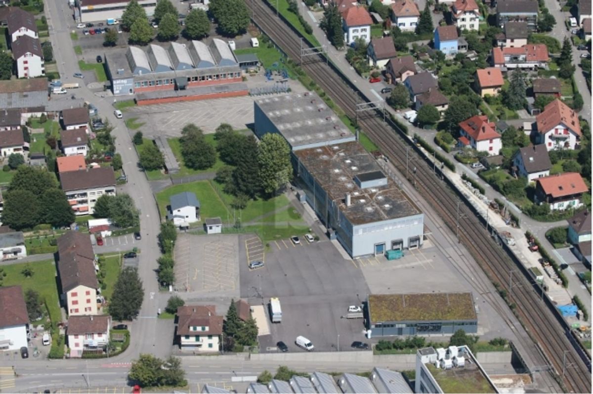 10 - 300 AUSSENPARKPLÄTZE VERFÜGBAR - 0